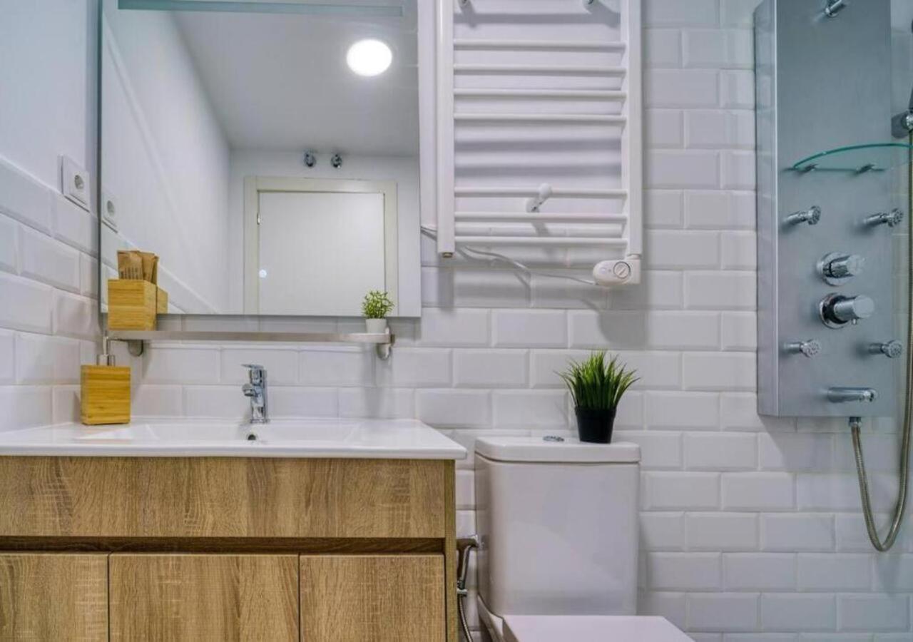 Nuevo 5 Personas Super Centrico Retiro Lujo Apartment Madrid Luaran gambar